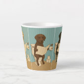 Labrador lezen krant op het toilet latte mok (Voorkant)