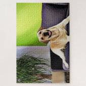 Labrador op de Sofa Legpuzzel (Verticaal)