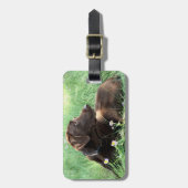 Labrador Retriever Dog Portret in paarse bloemen Bagagelabel (Voorkant verticaal)