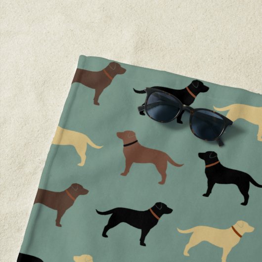 Labrador Retriever Dog Silhouettes Pattern Labs Strandlaken (In situ)
