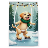 Labrador Retriever Ice Skating Christmas Painting Medium Cadeauzakje (Voorkant)