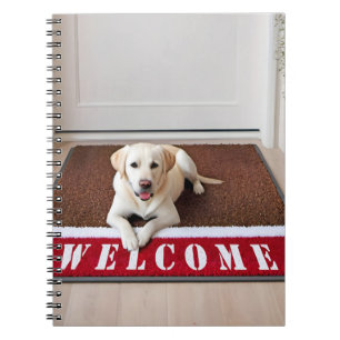 Labrador Retriever op welkomstmat Notitieboek