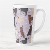 Labrador Retriever Paws and Botten Latte Mok (Rechts)