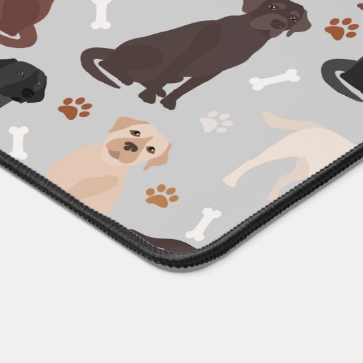 Labrador Retriever Paws en Botten Bureaumat (Hoek)