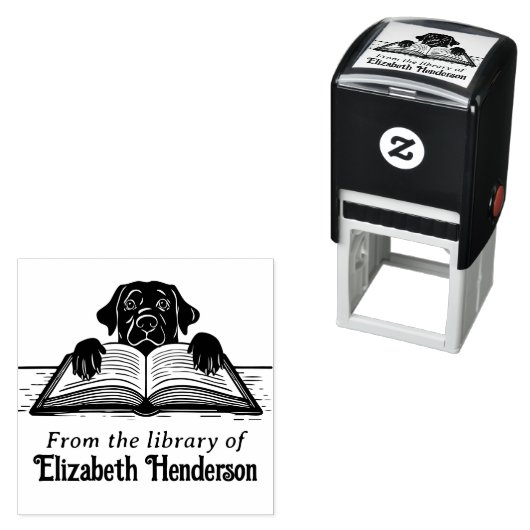 Labradorhond Pootjes op Open Boek  Bibliotheek Boe Zelfinktende Stempel (In situ)