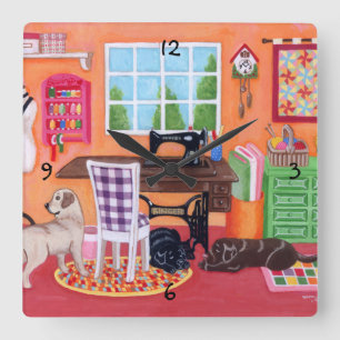 Labradors in het naaiwerk in de naairuimte van mam vierkante klok