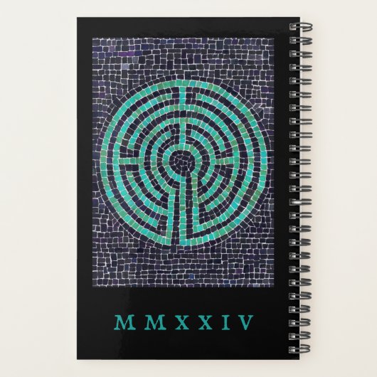 LABYRINTH III 5.5x8.5 Planner + Tekst / Zwart (Achterkant)