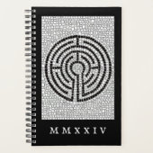 LABYRINTH VII 5.5x8.5 Planner + Tekst / Zwart (Voorkant)