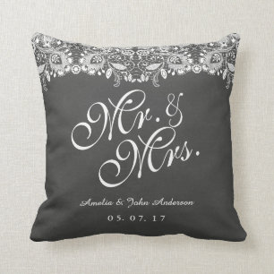 Lace Chalkboard Mr en Mrs Wedding Pillow Kussen