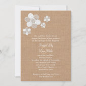 Lace Flowers op Burlap Wedding Invitation Kaart (Voorkant)