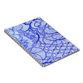 Lace in blauw. Royal Blue Couture Lace Patch Notitieboek (Rechterzijde)