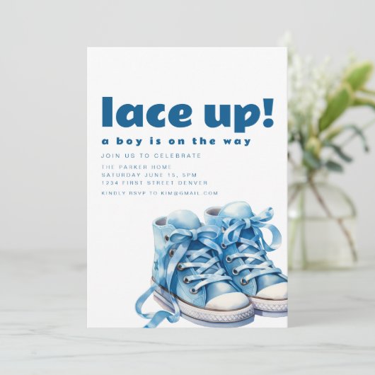 Lace Up Shoe Sneaker Baby shower Invitation Kaart (Staand voorkant)