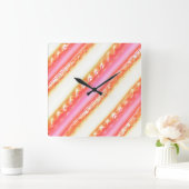 Lacelike op brede strepen in zijderoze tot beige vierkante klok (Huis)