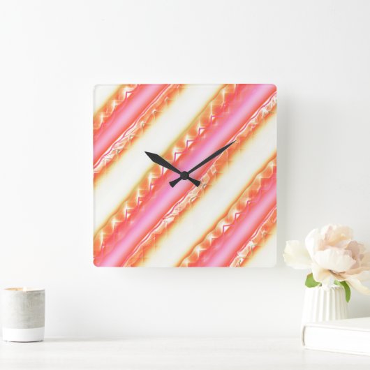 Lacelike op brede strepen in zijderoze tot beige vierkante klok (Huis)