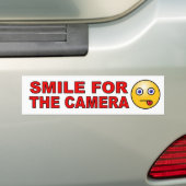 Lach naar het camera met grappig gezicht bumpersticker (Op auto)