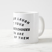 Lach nooit, grote koffiekop (Voorkant rechts)