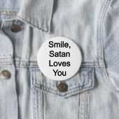 Lach, Satan houdt van je Ronde Button 7,6 Cm (In situ)