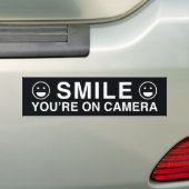 Lach u op camera bent bumpersticker (Op auto)