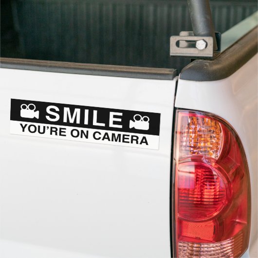 Lach u op camera bent bumpersticker (Op Truck)