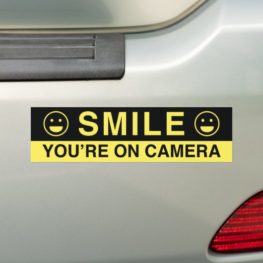 Lach u op camera bent bumpersticker (Op auto)