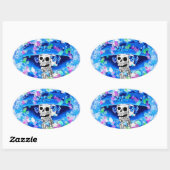 Lachend Skelet Vrouw in Blauw Bonnet op Blauw Ovale Sticker (Vel)