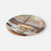 Lachende latte door zonnig raam papieren bordje (Gekanteld)