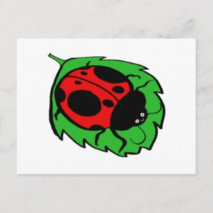 Lachende lieveheersbeestje op een groen blad briefkaart