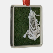 Lacrosse stokje op gras metalen ornament (Rechts)