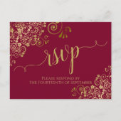 Lacy Gold Calligraphy Burgundy Maroon Wedding RSVP Briefkaart (Voorkant)