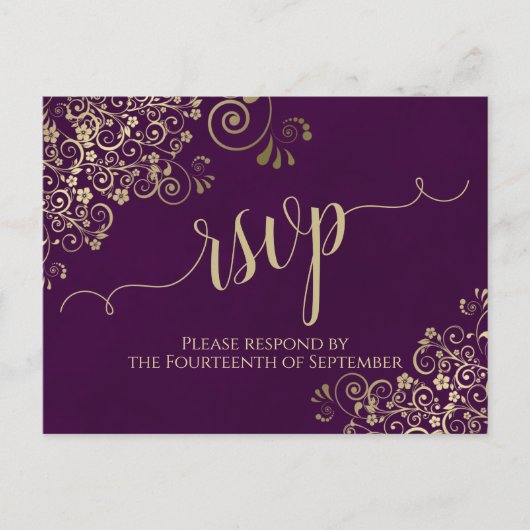 Lacy Gold Calligraphy Elegant Paars Wedding RSVP Briefkaart (Voorkant)