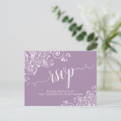 Lacy White Calligraphy Dusty Paars Wedding RSVP Briefkaart (Staand voorkant)