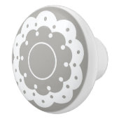 Lacy white cutout, vrolijk, grijs keramische knop (Rechts)