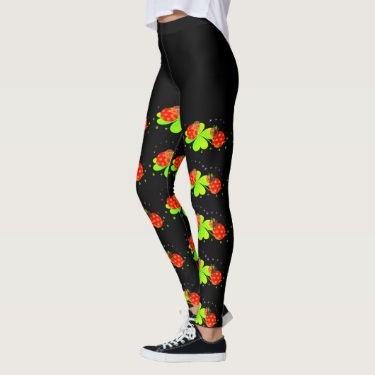 Lady Bugs op een zwarte Leggings van het Shamrock  (Links)