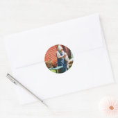 Lady Doing Laundry Ronde Sticker (Envelop)