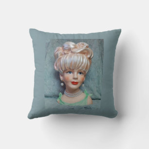 Lady Head Vase Big Bouffant Hair Pearls Kussen