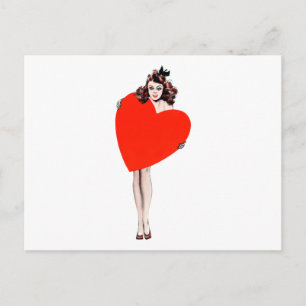 Lady Holding Love Heart Briefkaart