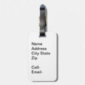 Lady Leading door een venster Bagagelabel (Achterkant verticaal)