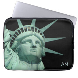 Lady Liberty en Monogram op Black Laptop Sleeve