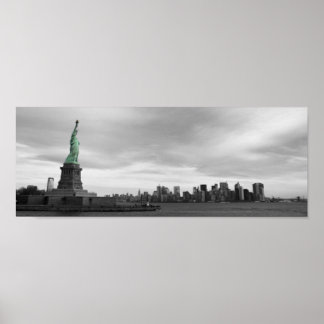 Lady Liberty en NY skyline Poster