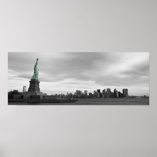 Lady Liberty en NY skyline Poster (Voorkant)