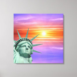 Lady Liberty en Sunrise Canvas Afdruk
