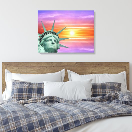 Lady Liberty en Sunrise Canvas Afdruk (Insitu (Slaapkamer))