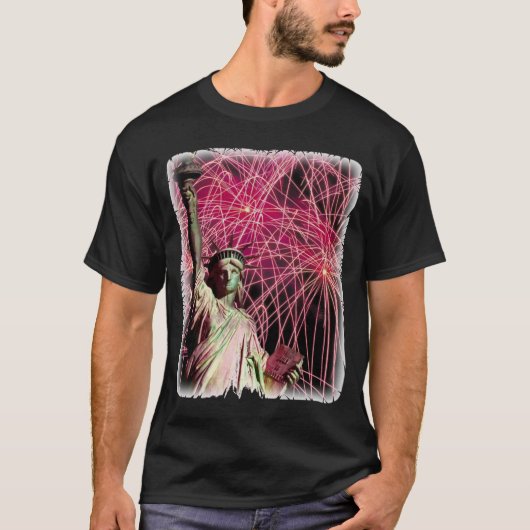 Lady Liberty Fireworks Background Celebration T-shirt (Voorkant)