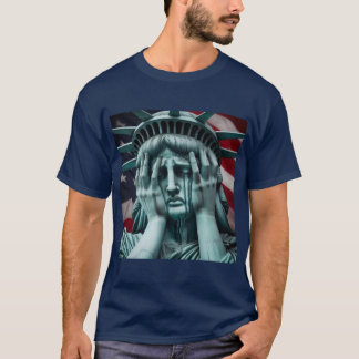 Lady Liberty rouwt om onze huidige staat. T-shirt