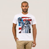 Lady Liberty Standing Strong & Proud T-shirt (Voorkant volledig)