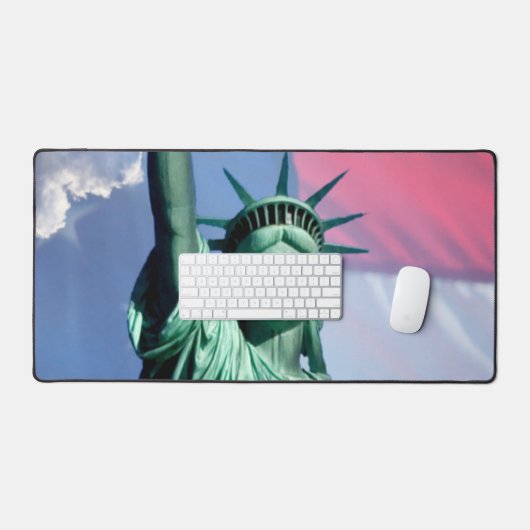 Lady Liberty USA Flag Sky Clouds Vrijheidsbeeld Bureaumat (Keyboard & Muis)