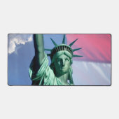 Lady Liberty USA Flag Sky Clouds Vrijheidsbeeld Bureaumat (Voorkant)