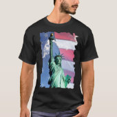 Lady Liberty USA Flag Sky Clouds Vrijheidsbeeld T-shirt (Voorkant)