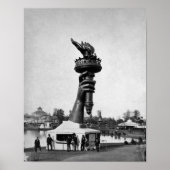 Lady Liberty's Hand and and Torch Poster (Voorkant)