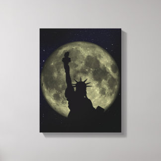 Lady Liberty's Moon Canvas Afdruk